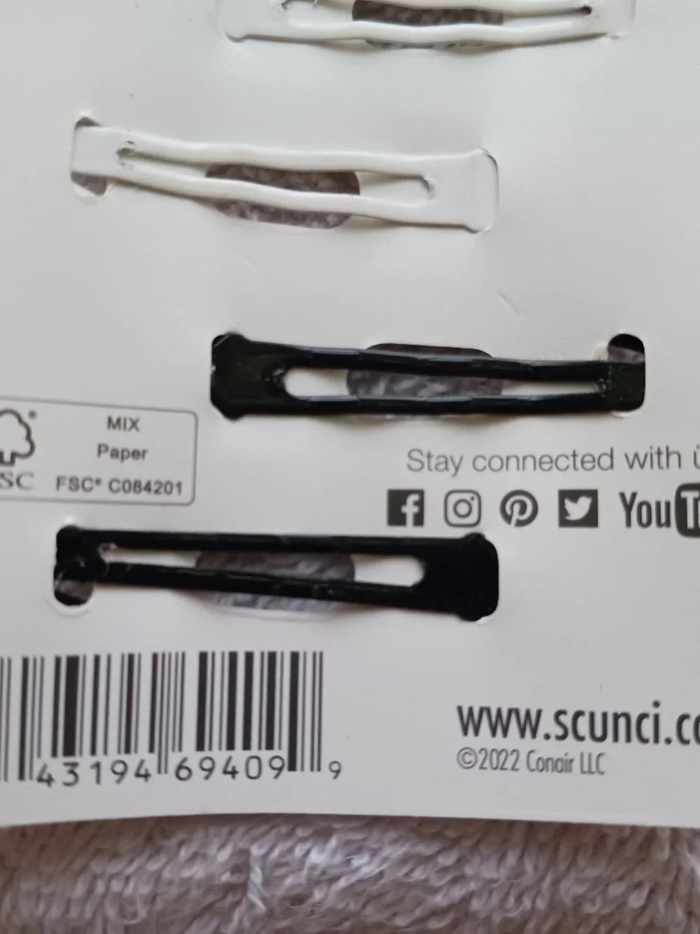 8 scunci Athleisure Stay Put Slideproof Hold Secure Metal Hair Contour Snap Clip